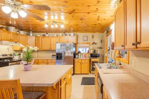 Kitchen - 37262 County 39, Laporte, MN 56461 photo 3 of 6