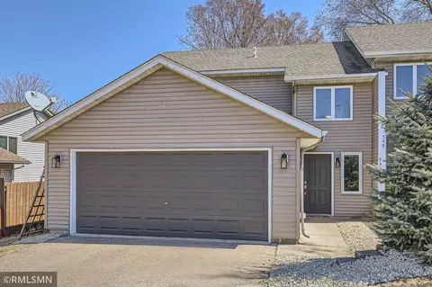 539 Market St S, Shakopee, MN 55379