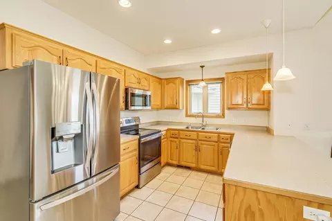 5259 Pathways Ave, White Bear Lake, MN 55110 photo 4