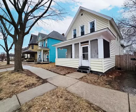 365 Bates Ave, Saint Paul, MN 55106