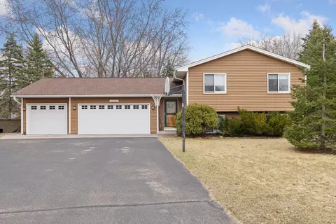 10625 Opal Cir NE, Circle Pines, MN 55014