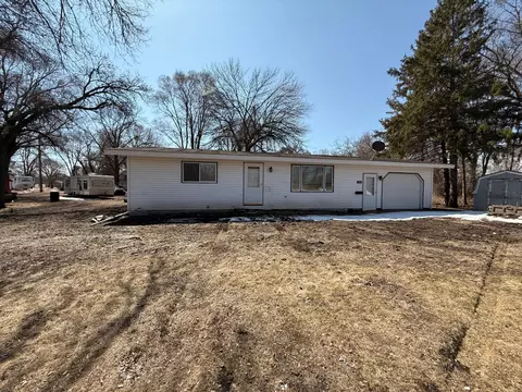 528 W Sorenson Ave, Appleton, MN 56208