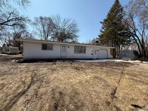 Exterior - 528 W Sorenson Ave, Appleton, MN 56208 photo 5 of 5
