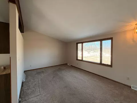 Living - 528 W Sorenson Ave, Appleton, MN 56208 photo 1 of 4