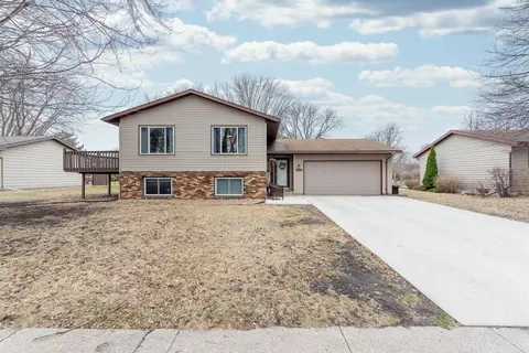 2313 Fair St, Mankato, MN 56001