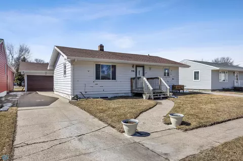 306 3rd St NW, Dilworth, MN 56529