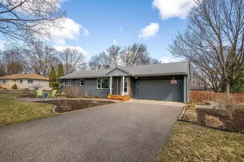 17610 11th Ave N, Plymouth, MN 55447