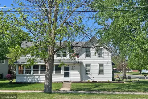 900 Hoffman St W, Cannon Falls, MN 55009