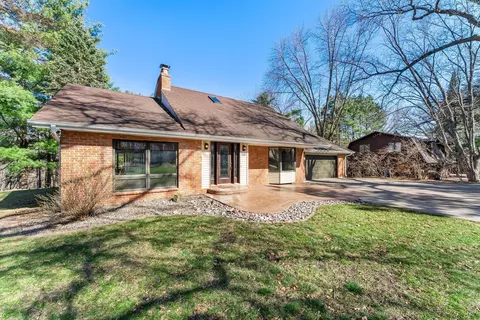 630 E Rum River Dr N, Cambridge, MN 55008