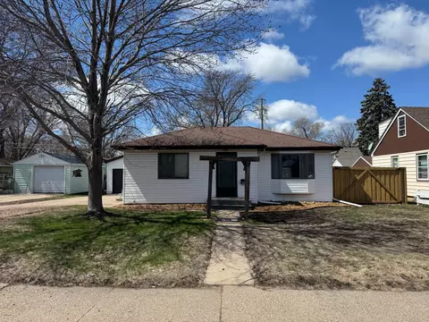 4525 Xenia Ave N, Crystal, MN 55422