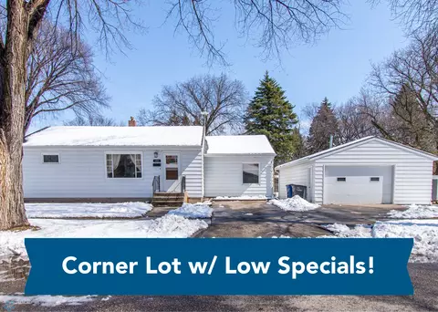 1204 1st St S, Moorhead, MN 56560