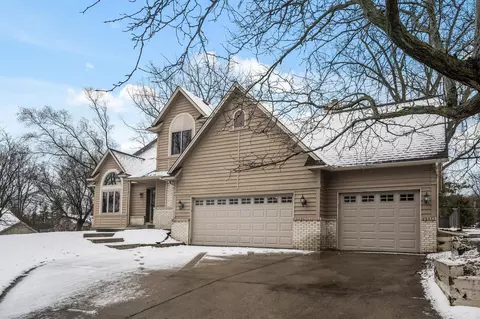 14901 Crystal Lake Rd W, Burnsville, MN 55306