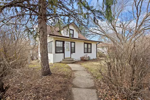 1263 Farrington St, Saint Paul, MN 55117