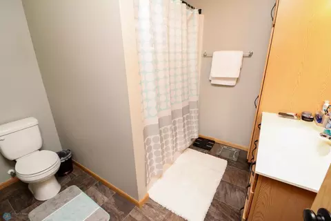 3396 Maple Leaf Loop S, Fargo, ND 58104 photo 17