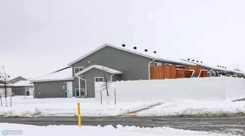 3396 Maple Leaf Loop S, Fargo, ND 58104 photo 22