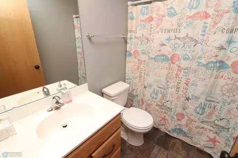 3396 Maple Leaf Loop S, Fargo, ND 58104 photo 12
