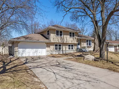 6516 74th Ave N, Brooklyn Park, MN 55428