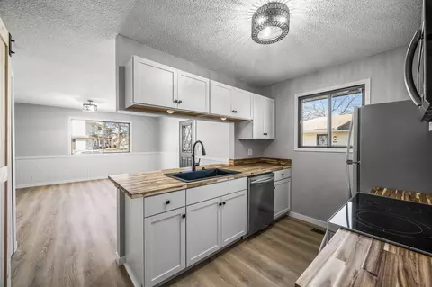 2615 Brookdale Ln, Brooklyn Park, MN 55444