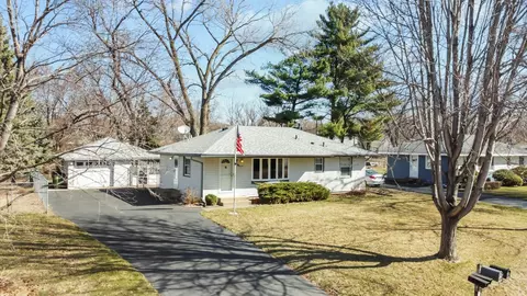 571 108th Ave NW, Coon Rapids, MN 55448