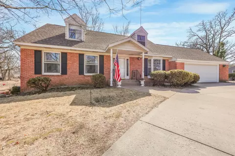 1722 Woodland Rd, Saint Cloud, MN 56304