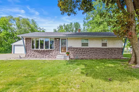 1349 Belmont Ln E, Maplewood, MN 55109