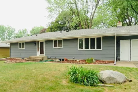 6830 Oakley St NE, Fridley, MN 55432