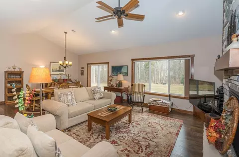 Living - 3685 Sanctuary Ct, Brainerd, MN 56401 photo 3 of 4