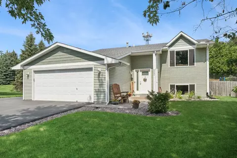 3030 Robertson Ct, Rockford, MN 55373