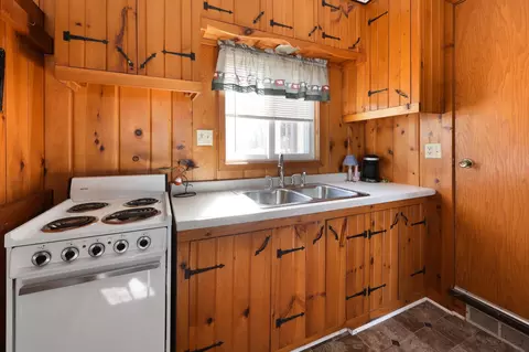 Kitchen - 34139 Lower Spunk Ln, Avon, MN 56310 photo 2 of 4