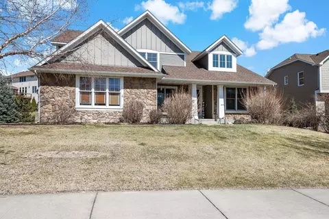 1742 Carriage Dr, Victoria, MN 55386