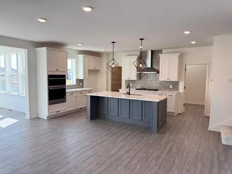 10350 Northwood Ln, Rogers, MN 55374