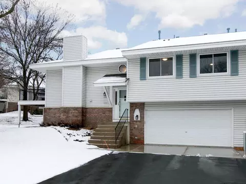 631 Evergreen Dr, Burnsville, MN 55337