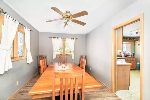 Dining - 4114 Pitt St, Duluth, MN 55804 photo 2 of 3