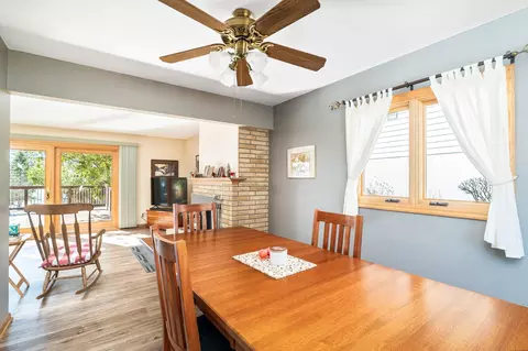 Dining - 4114 Pitt St, Duluth, MN 55804 photo 3 of 3