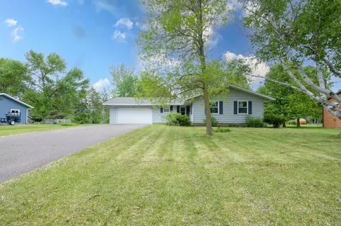 6330 Kenwood Rd, Saint Cloud, MN 56303