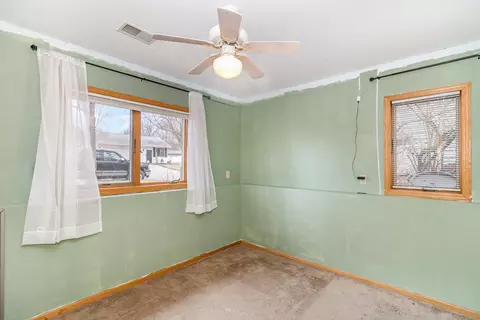 Bedroom - 904 N 4th St, Saint Peter, MN 56082 photo 5 of 5