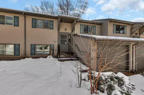 128 9th Ave SE, Saint Joseph, MN 56374