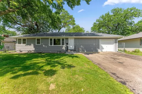 5307 Northport Dr, Brooklyn Center, MN 55429