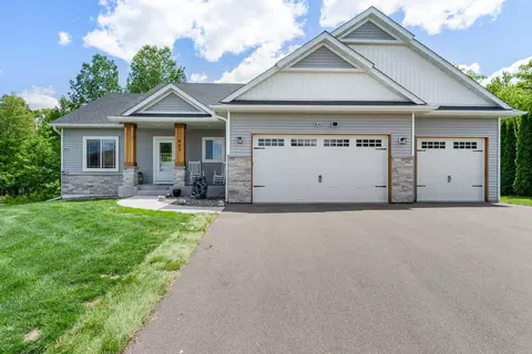 623 Elins Lake Rd SE, Cambridge, MN 55008