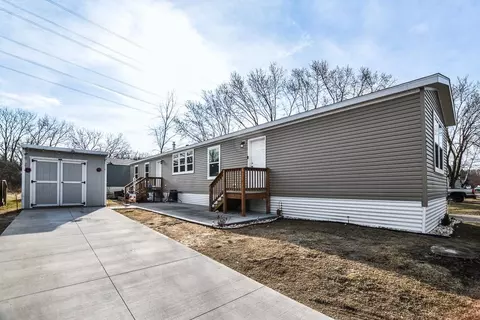 10319 Wintergreen St NW, Coon Rapids, MN 55433
