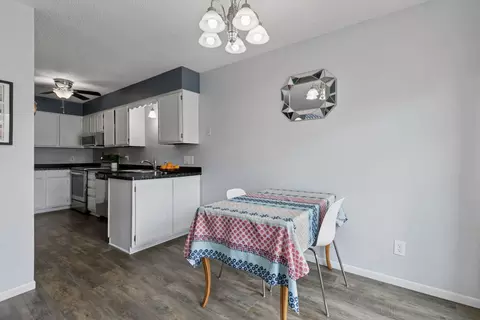 3872 Dolomite Dr, Eagan, MN 55122 photo 5