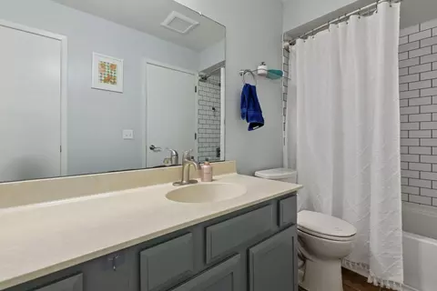 3872 Dolomite Dr, Eagan, MN 55122 photo 14