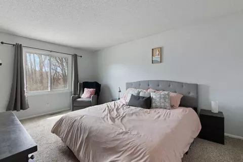 3872 Dolomite Dr, Eagan, MN 55122 photo 13
