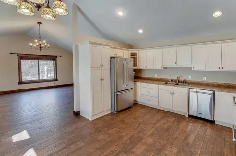 Kitchen - 14729 Springwood Dr, Baxter, MN 56425 photo 1 of 2