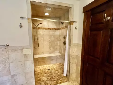 Bath - 14729 Springwood Dr, Baxter, MN 56425 photo 2 of 4