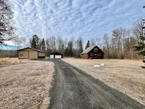 21542 Blackberry Acres Rd, Grand Rapids, MN 55744