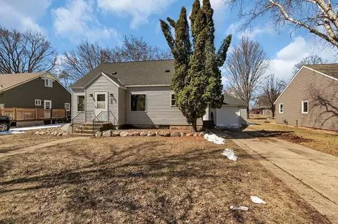 421 S Prairie Ave, Brooten, MN 56316