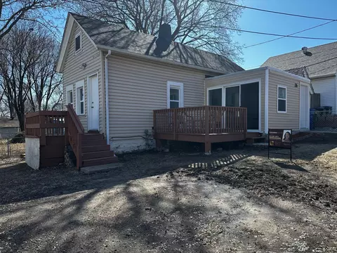 236 Lawson Ave W, Saint Paul, MN 55117