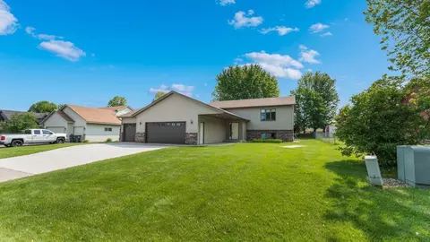 328 5th Ave S, Sartell, MN 56377