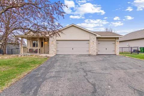 11567 Cottonwood St NW, Coon Rapids, MN 55448